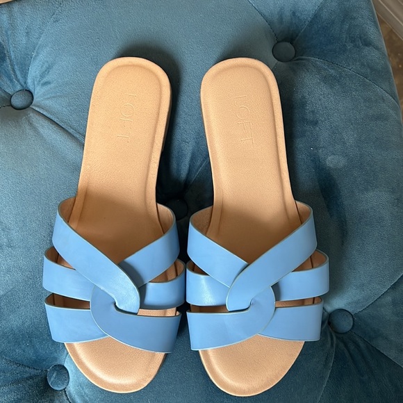 Downsizing my sandals collection - Picture 2 of 3